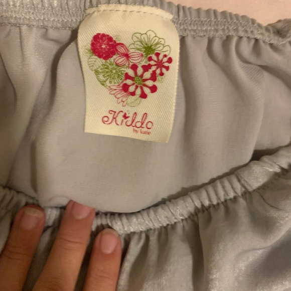 really cute off the shoulder top! - Picture 2 of 2